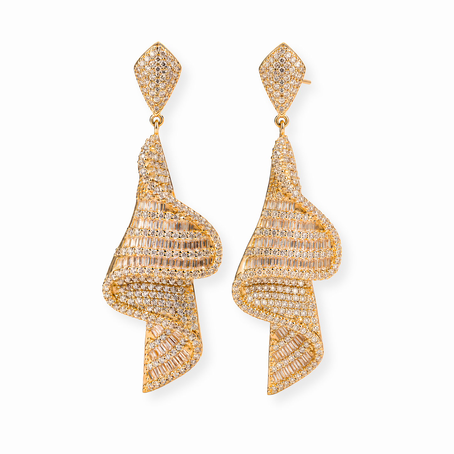 Aretes Laminados en Oro de 18KL con Swarovski en Baguets y Rodium