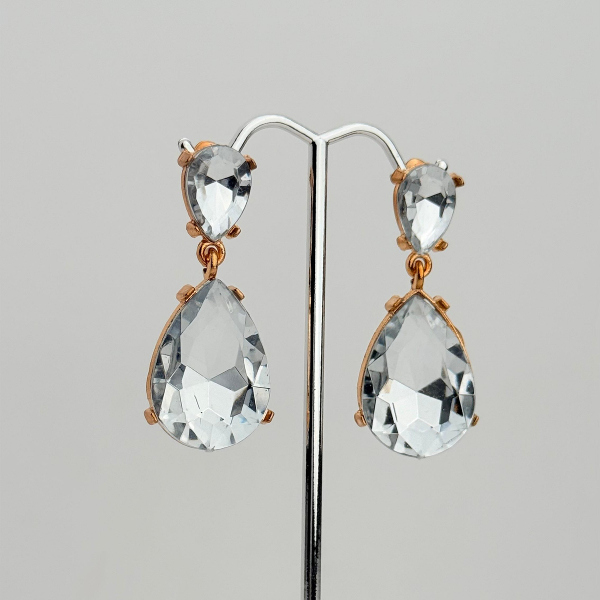 Aretes Laminados en Oro de 18KL con Cristales Checo
