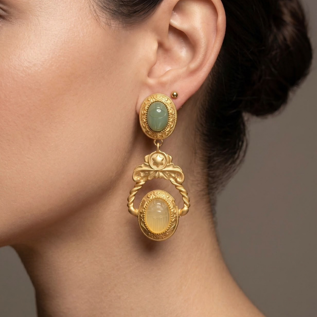 Aretes Laminados en Oro de 21k Mate con Resina Simulando Agatas