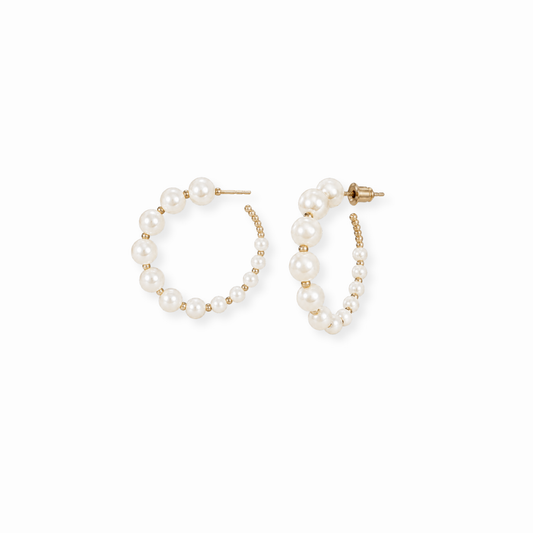 Aretes Enchapados en Oro de 14KL y Perlas Artificiales