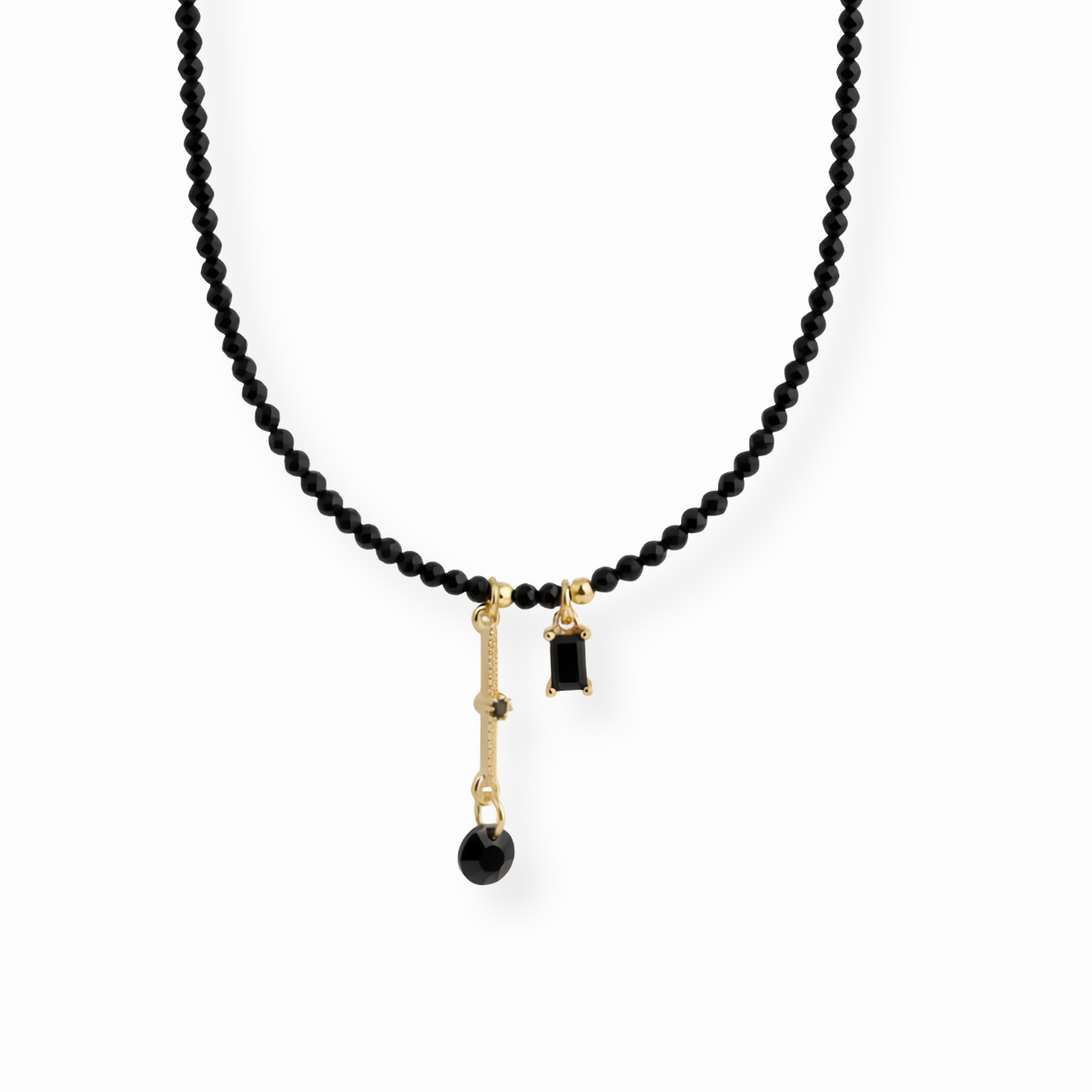 Collar de Cristales de Ónix Negro Laminado en Oro de 18KL