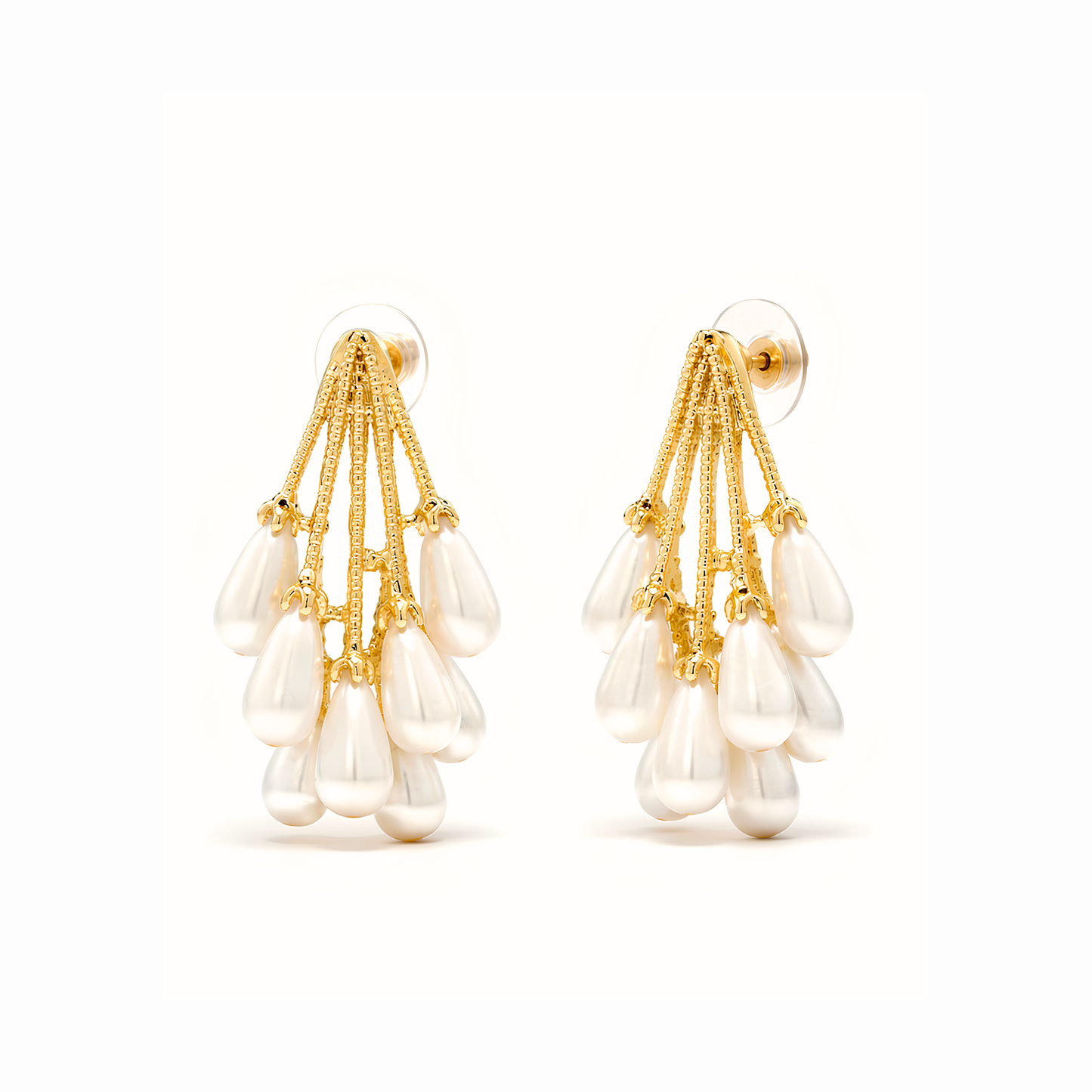 Aretes Laminados de Oro 18kl con Perlas Recubiertas de Nácar
