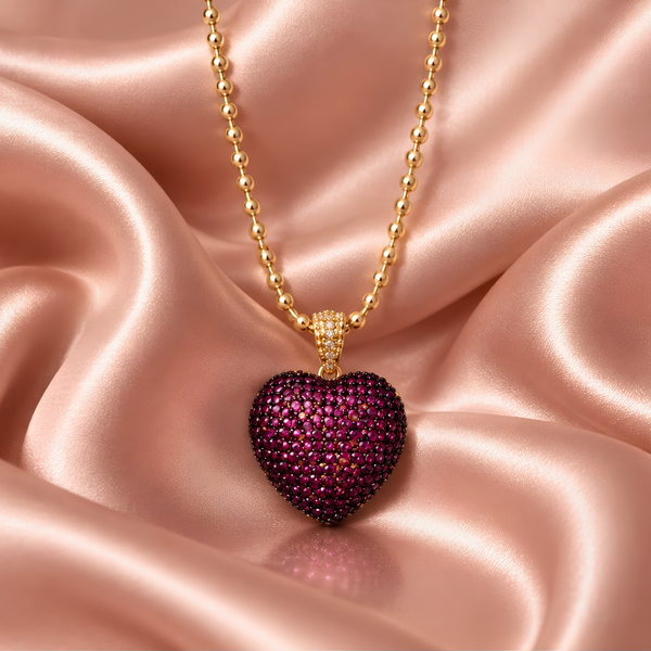 Collar Laminado en Oro de 18K con Corazón Jumbo con Circonias