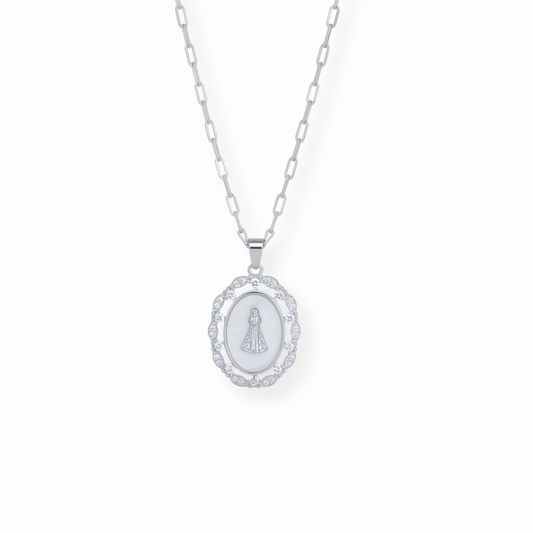 Collar con Medalla de Virgen Suyapa Laminada en Oro de 18KL y Esmaltada con Circonias