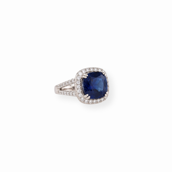 Anillo Laminado en Oro de 18KL con Cristal Austriaco Facetado y Circonitas