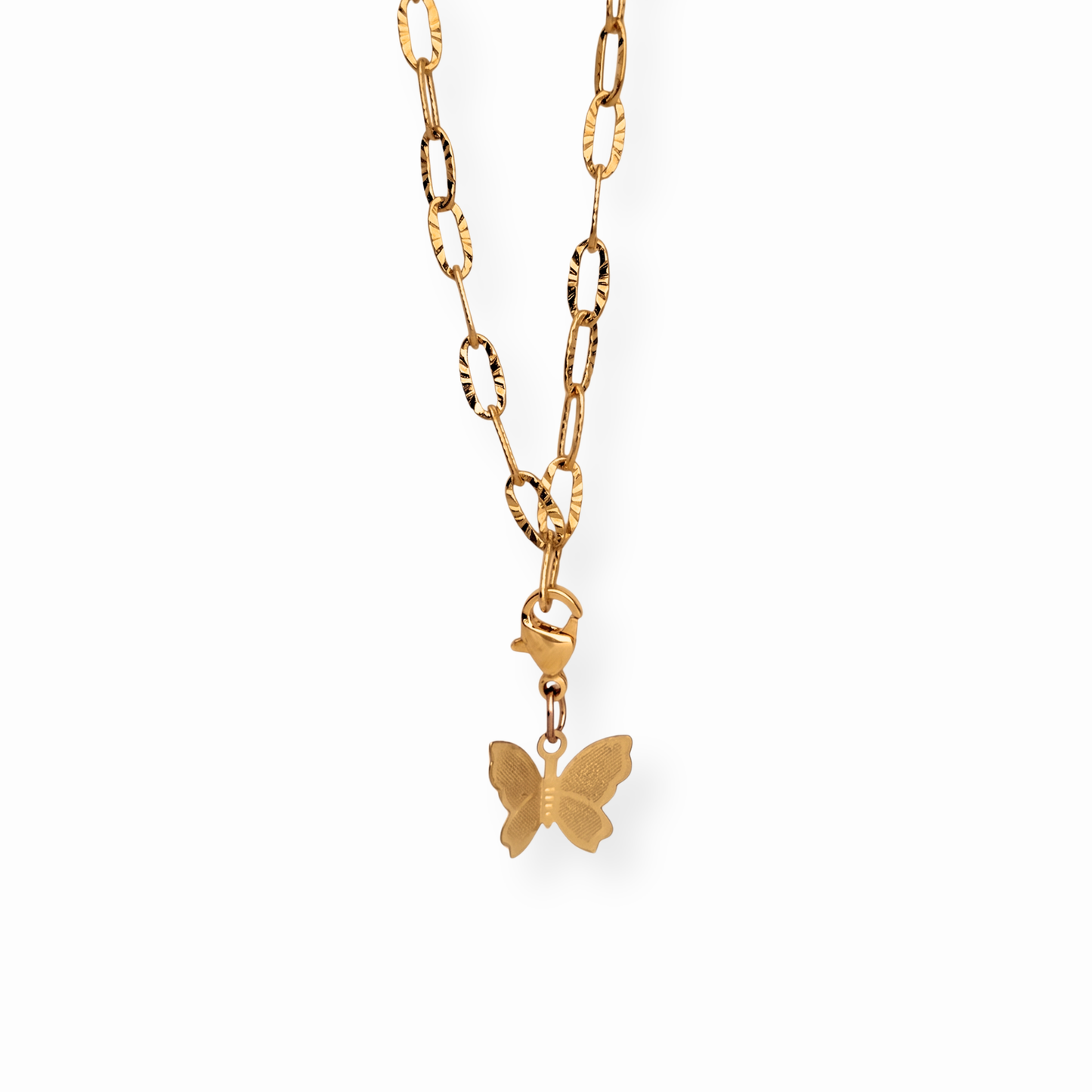Collar Laminado en Oro de 18KL con Dije de Mariposa