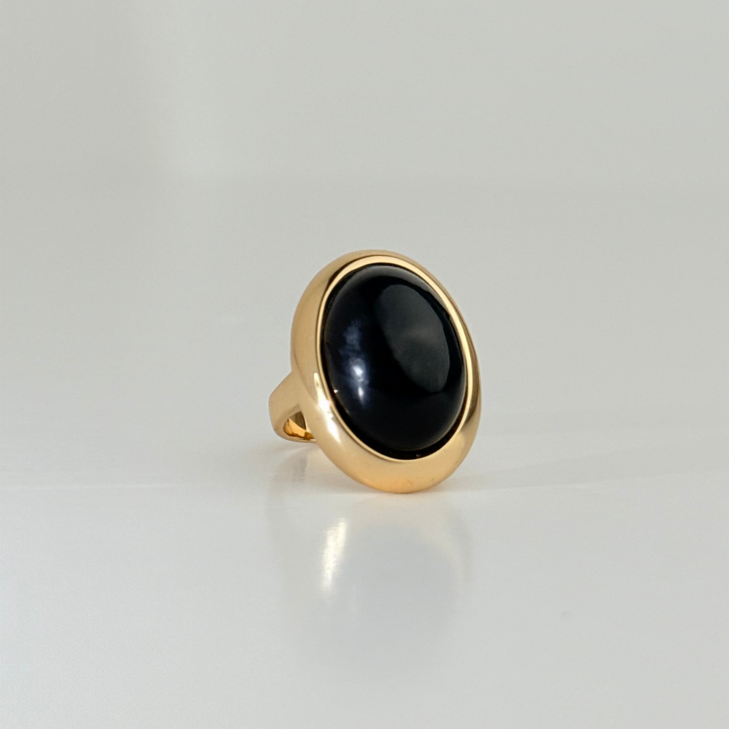 Anillo Laminado en Oro de 18KL con Perla Española Cultivada
