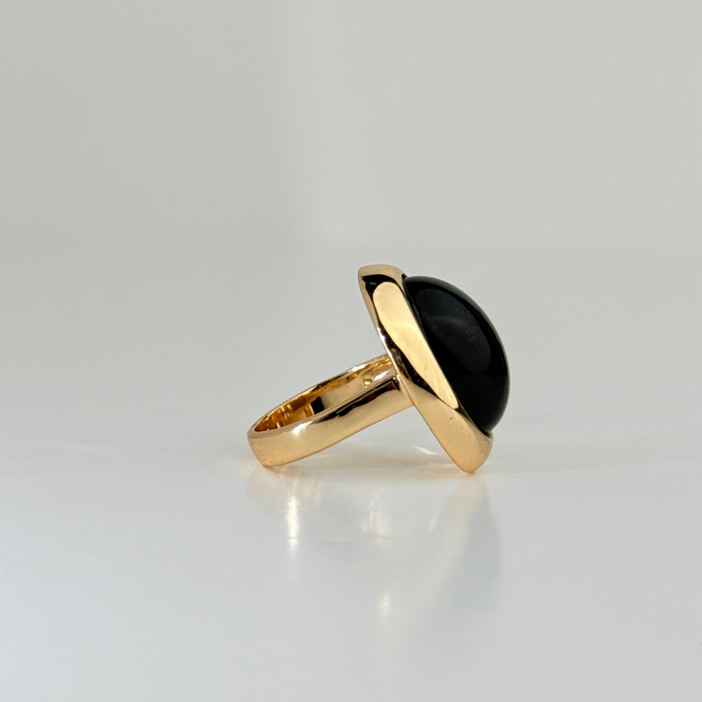 Anillo Laminado en Oro de 18KL con Perla Española Cultivada