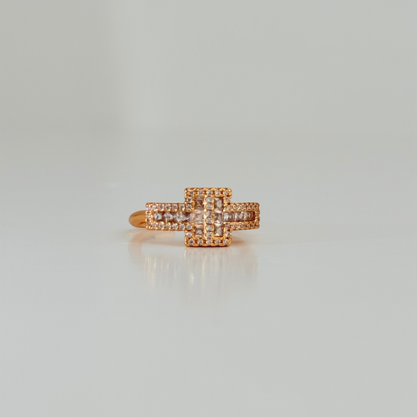Anillo Unitalla Enchapado en Oro con Circonitas