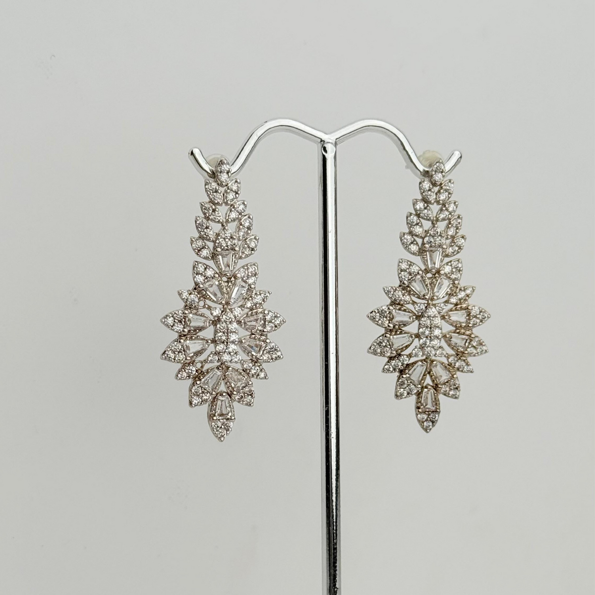 Aretes Laminados en Oro de 18KL con Cristales Austriacos