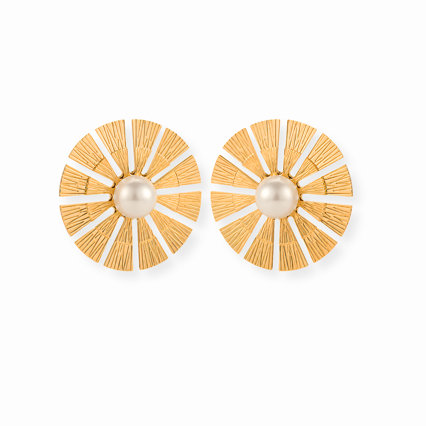 Aretes Laminados en Oro de 18KL con Baby Perlas