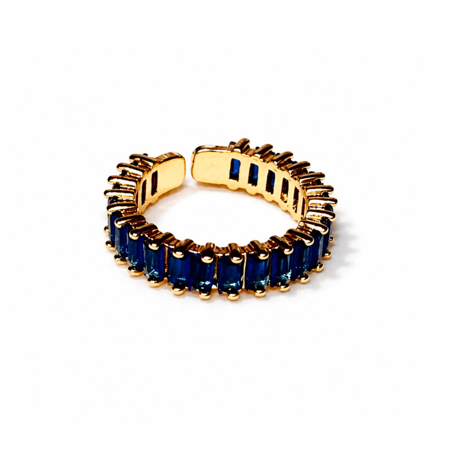 Anillo Unitalla Laminado en Oro de 18KL y Cristales Austriacos en Baguets