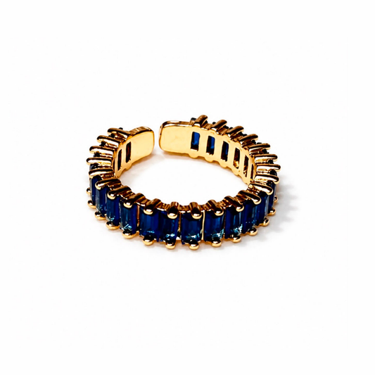 Anillo Unitalla Laminado en Oro de 18KL y Cristales Austriacos en Baguets