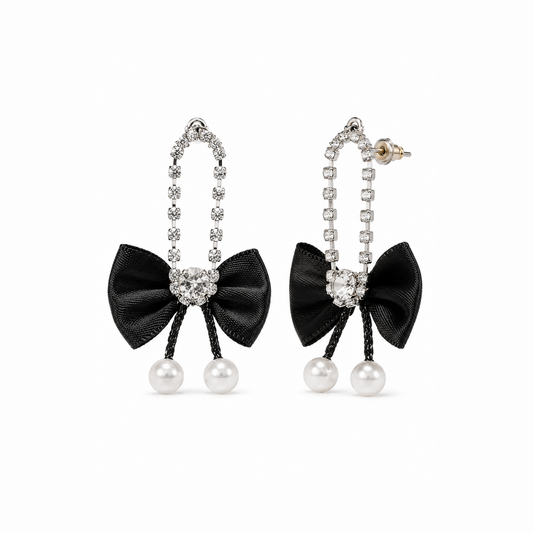 Aretes Laminados en Oro de 18KL con Circonias y Rodium con Lazo de Seda