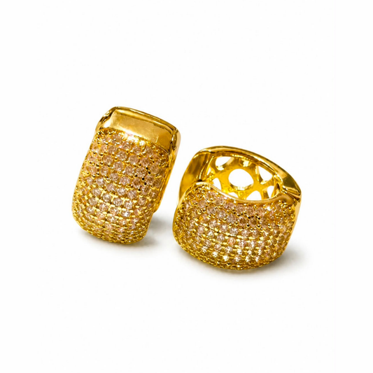 Huggies Laminados en Oro de 18KL con Piedras Semipreciosas